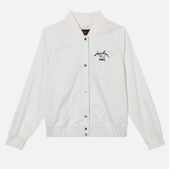 NWT Women's Jordan White Bomber Jacket Elastic Hem Loose Fit / large - Picture 12 of 12